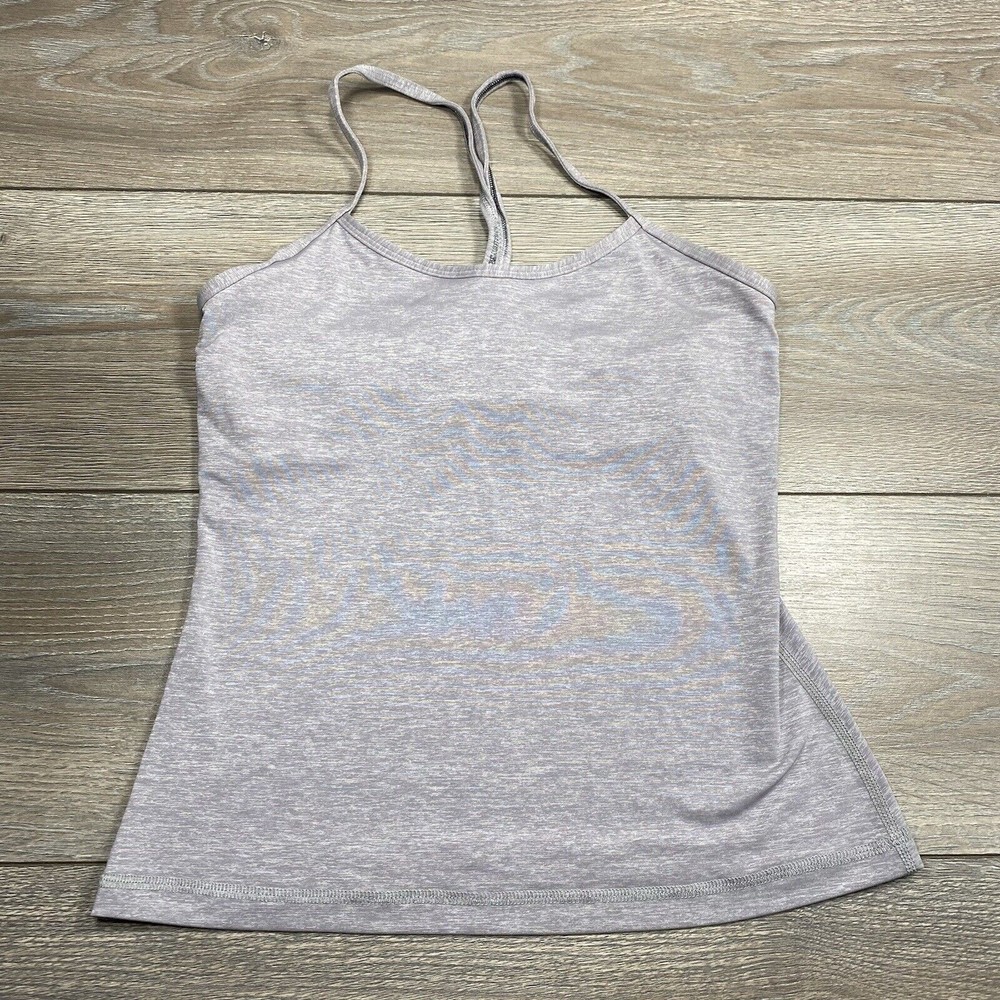 Lululemon Tank Top Womens Size 6 Built in Bra